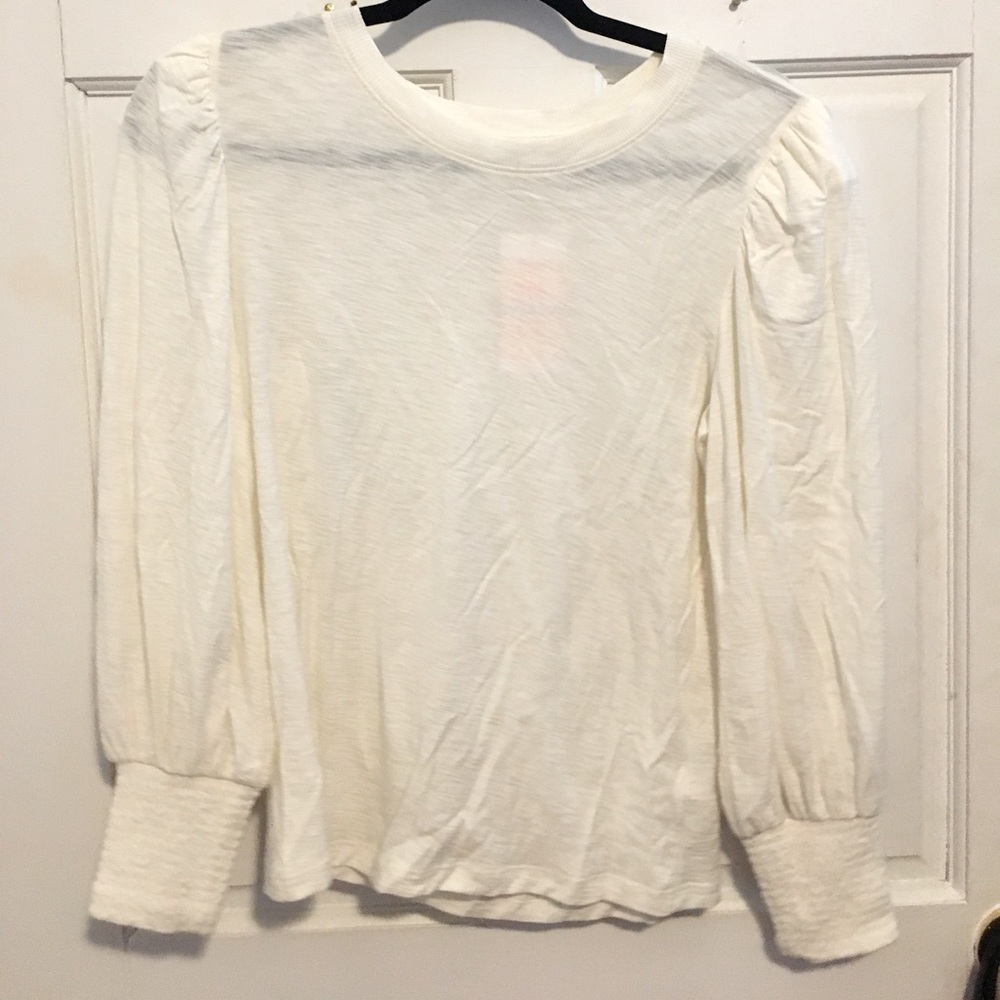 NWT Long Sleeve Top with Puff Shoulder detail